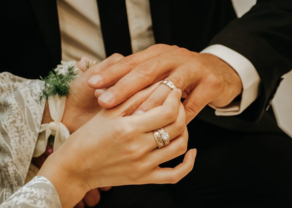 The commitment of diamond wedding rings